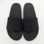 Sandalia Slide Guess Negra con Logo