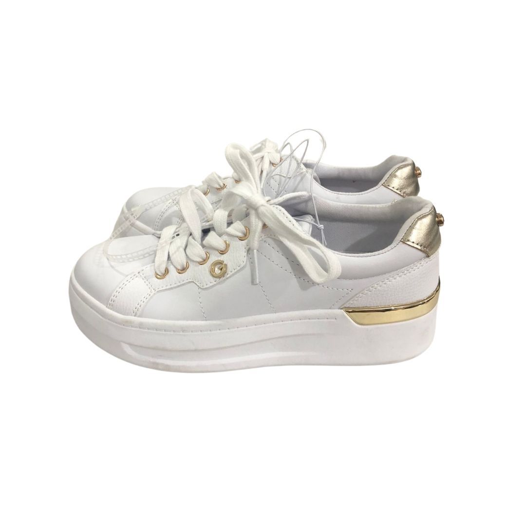 zapatillas-guess-plataforma-blancas-detalles-dorados Zapatillas Guess de Plataforma para Mujer Blancas y Dorado - Imagen 1
